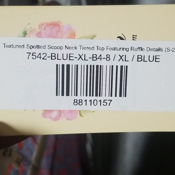 Entro Blouse - Picture 8 of 11